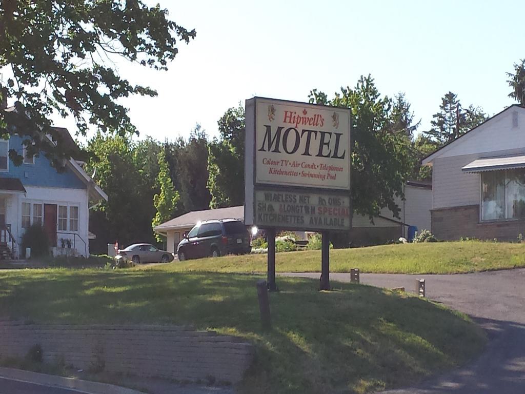Hipwell'S Motel Fonthill Bagian luar foto