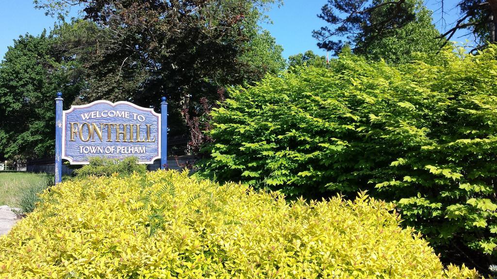 Hipwell'S Motel Fonthill Bagian luar foto