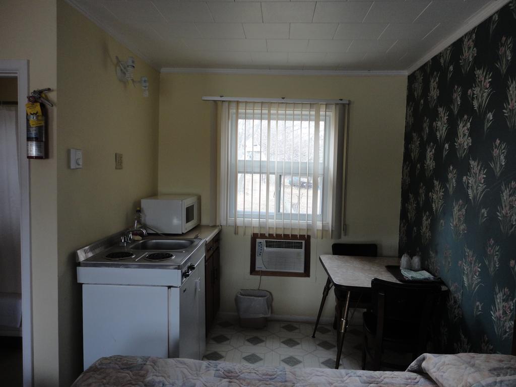 Hipwell'S Motel Fonthill Ruang foto