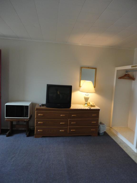 Hipwell'S Motel Fonthill Bagian luar foto