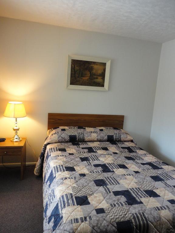 Hipwell'S Motel Fonthill Ruang foto